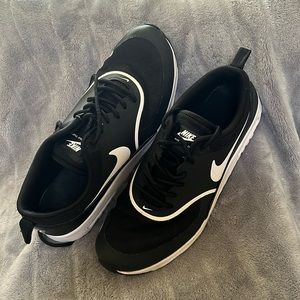 Women’s Nike air max